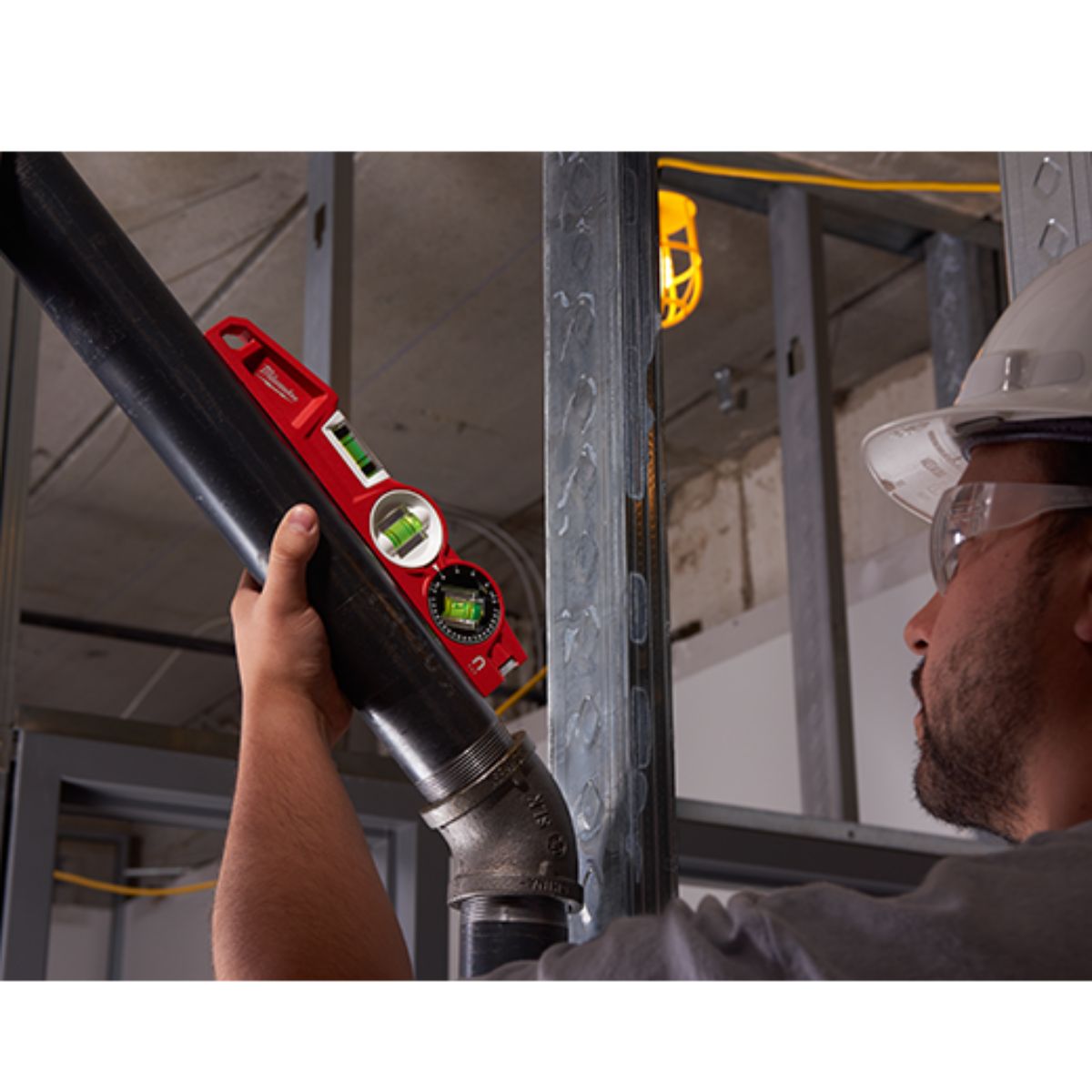 10" DIE CAST TORPEDO LEVEL WITH 360 DEGREE LOCKING VIAL - A&R Supply - Air Conditioning & Refrigeration Wholesaler - MILWAUKEE