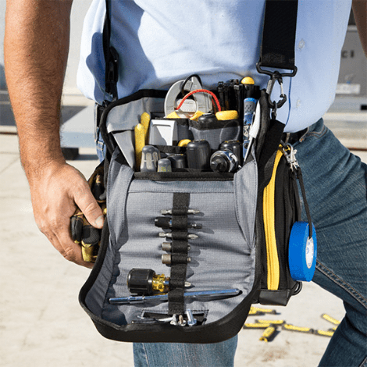 COMPACT INSPECTION TOOL BAG - A&R Supply - Air Conditioning & Refrigeration Wholesaler - FIELDPIECE