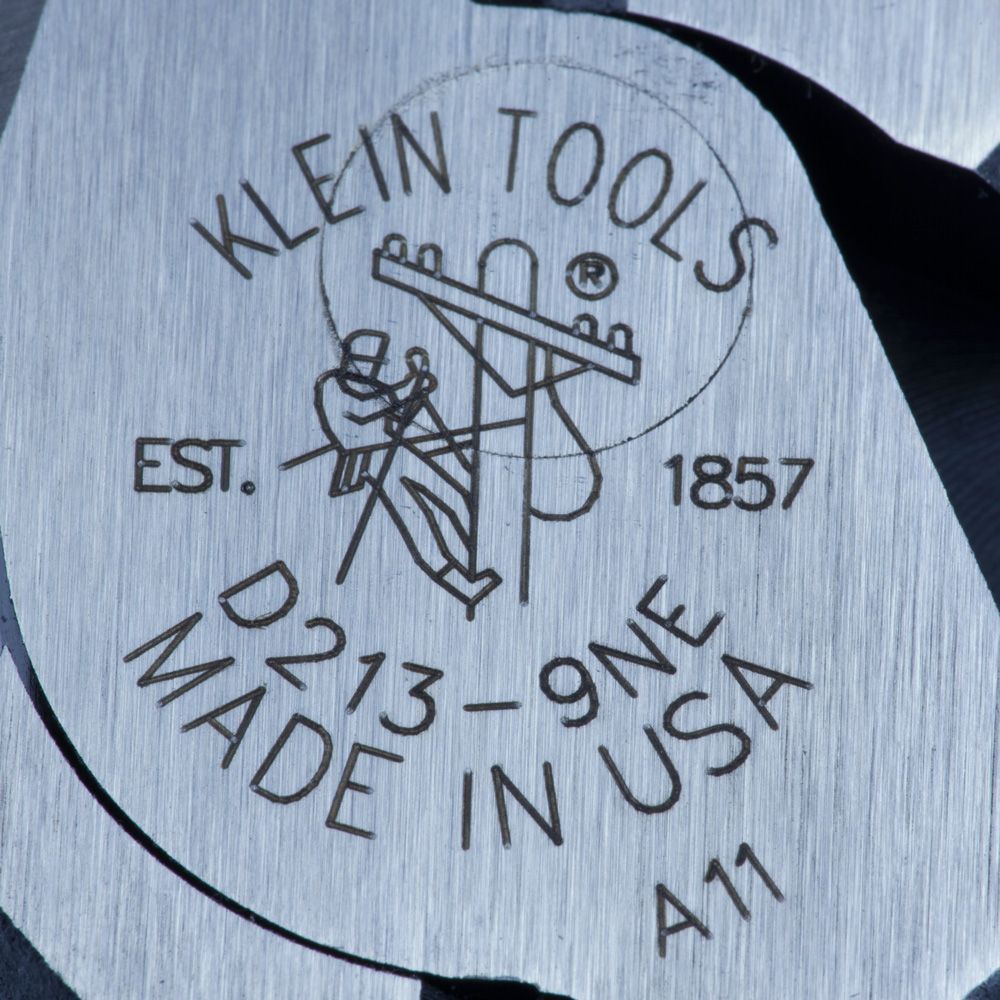 LINEMAN'S PLIERS - NEW ENGLAND NOSE - 9-INCH - A&R Supply - Air Conditioning & Refrigeration Wholesaler - KLEIN TOOLS
